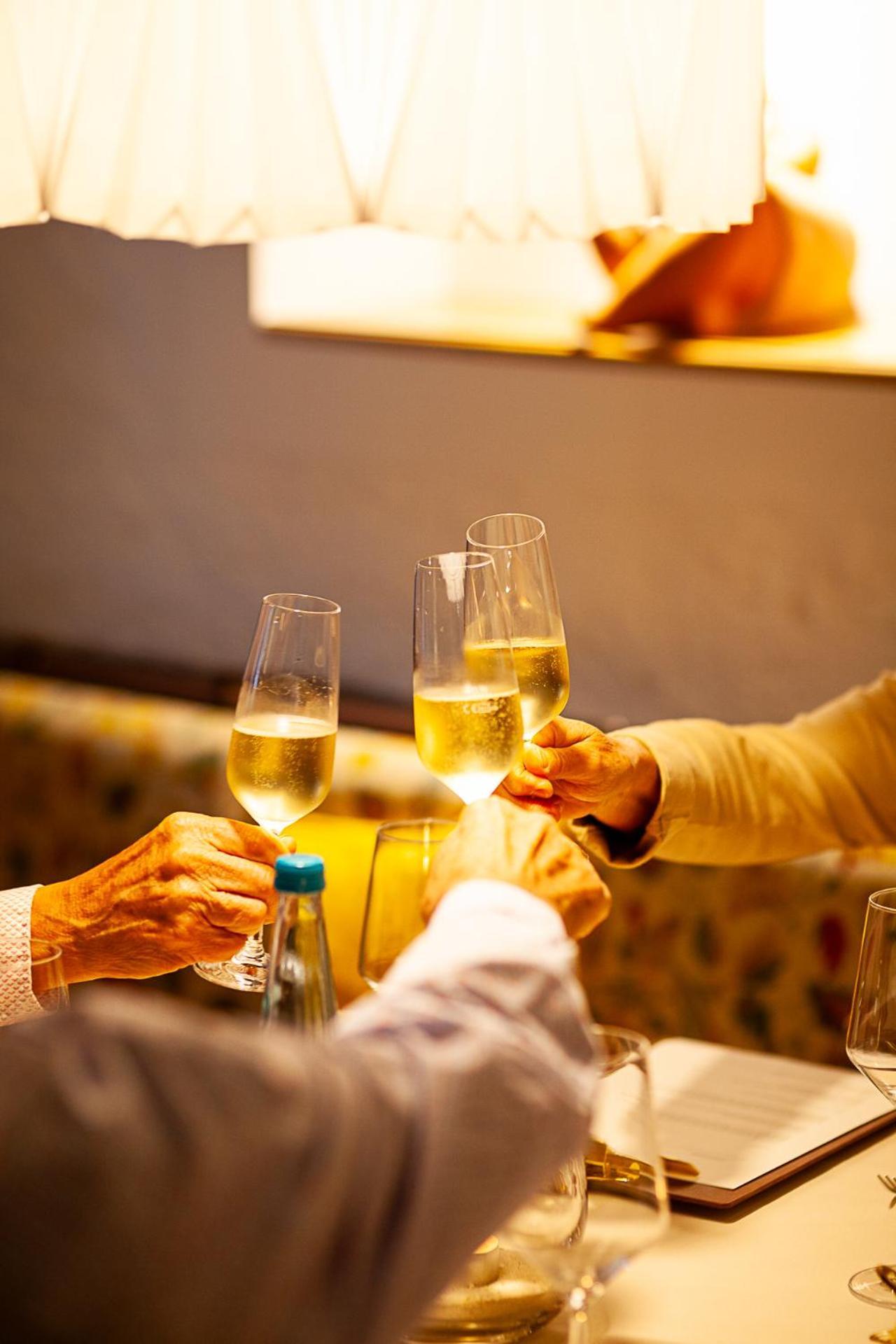 Romantik Hotel Zur Sonne バーデンヴァイラー エクステリア 写真