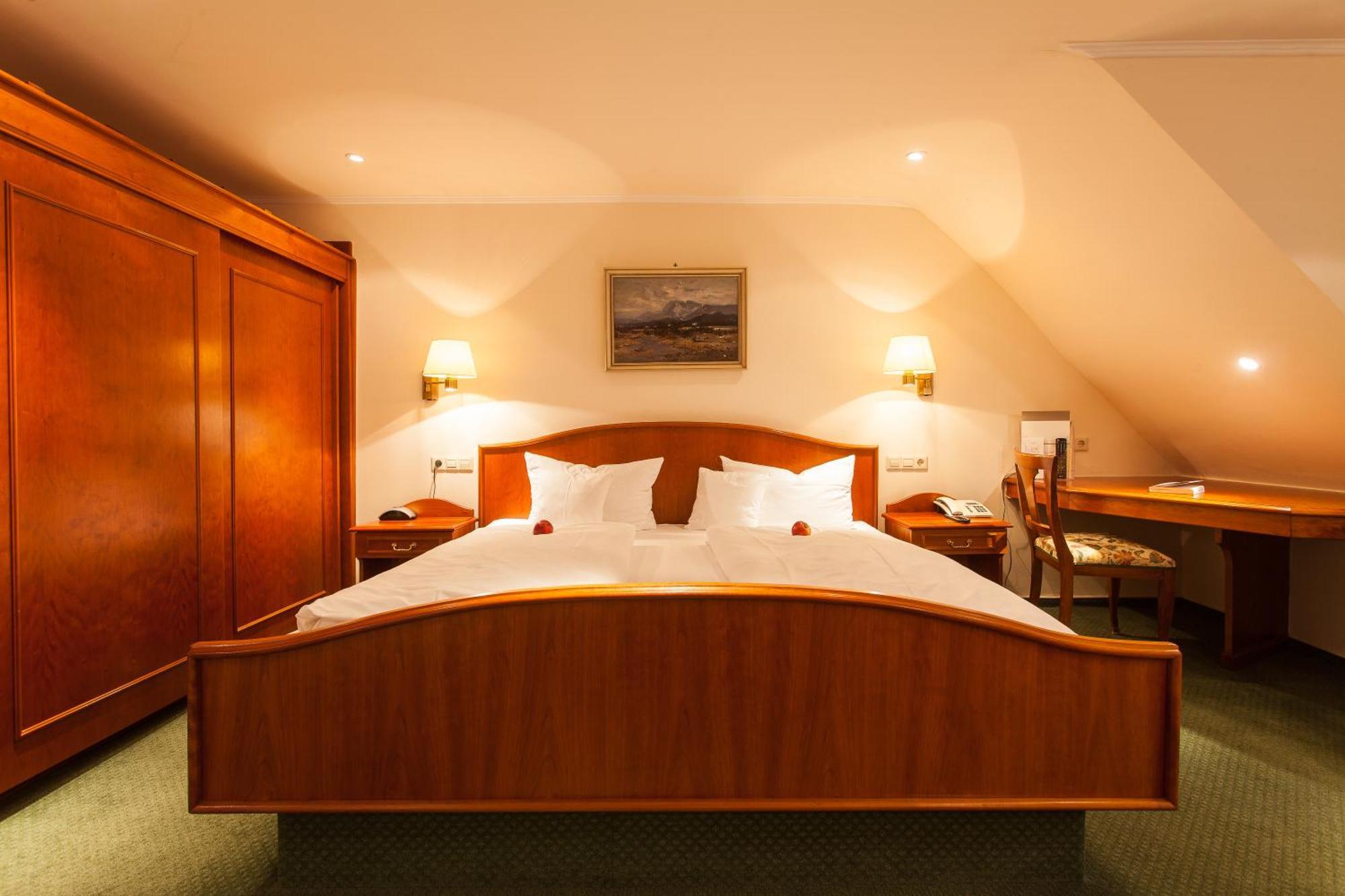 Romantik Hotel Zur Sonne バーデンヴァイラー エクステリア 写真